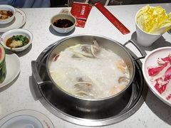 -三人行骨头王火锅(长寿店)