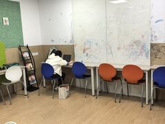 -伊莱素质成长中心(浦东花木校区)