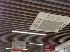 -茂菊口腔连锁(浦东南路店)