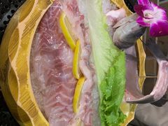 -牛魔王时尚回转餐厅