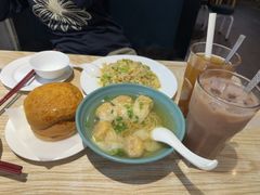 -滋味满屋美食坊(上海街店)