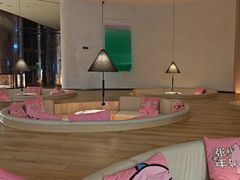 -涨巢·潮玩水疗局