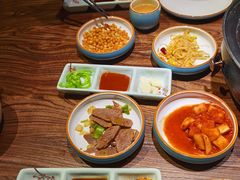 -明洞阿姨·韩式酱蟹烤肉·创意料理(三元桥店)