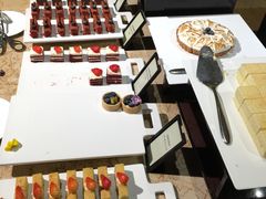-大中华希尔顿酒店-念自助餐·嗨啤·小龙虾