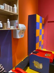 -Mini Me儿童美发王国(友好时尚购物城店)