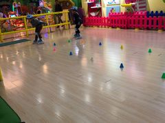 -阿布溜溜(同曦假日百货店)