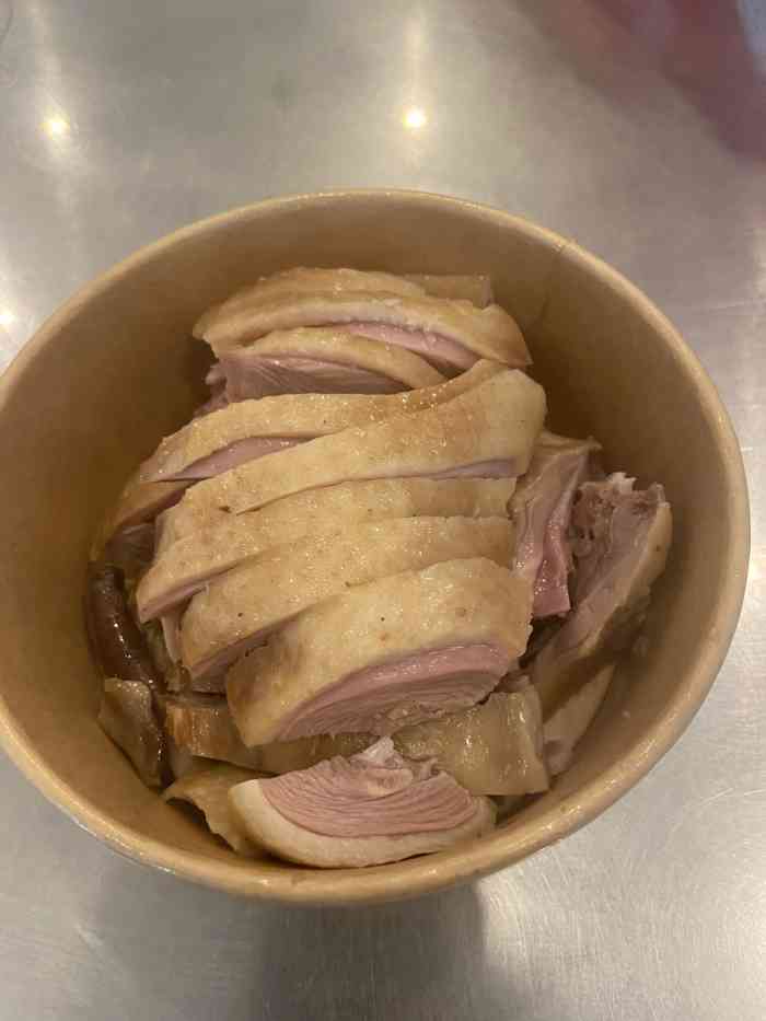 戚顺兴盐水鸭(新街口明瓦廊店)-"橙v的优惠七块九可以买到1/4的盐水鸭