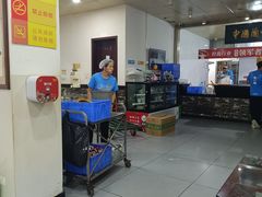 -牛一嘴·兰州牛肉面·大盘鸡(财富中心店)