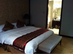 套房-锦龙国际酒店(天津奥体中心华苑地铁站店)