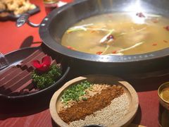 -谭鸭血老火锅(龙湖宝山天街店)
