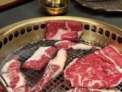 -铭牛烧肉·和牛海鲜自助(高新月牙湖店)
