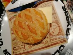 冰火菠萝油-開籠雀冰室(同和金铂店)