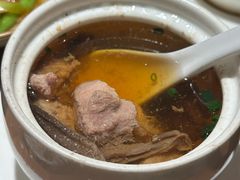 山泉水炖土猪汤-话梅·客家小厨(东门店)