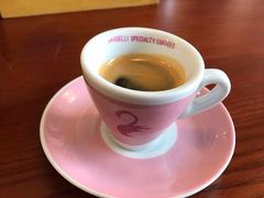 -Be Lived Cafe比例咖啡(摩天轮店)
