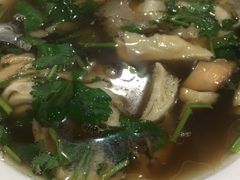 牛肉罩火烧-清真·白家牛肉罩火烧老店(育才街店)