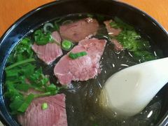 牛肉粉丝汤-鑫震源·苏式大虾生煎(山塘街店)