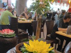 大堂-龙泉人椰子鸡.糟粕醋.海南菜(三亚旗舰店)