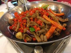 干锅香辣肥肠-翠清酒家(万丰路店)
