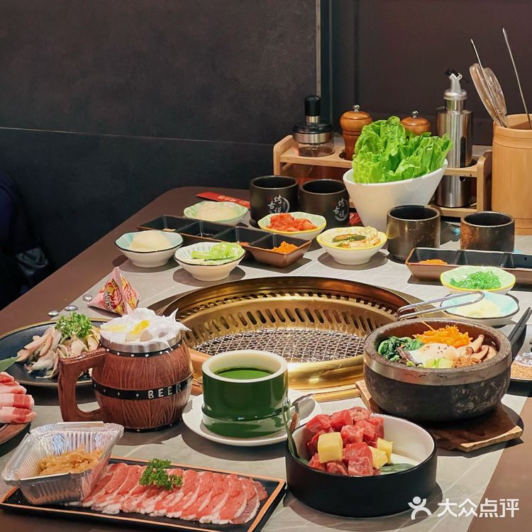 在揭阳🔻发现了懒癌星人烤肉店！全程帮烤！