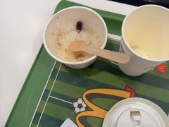 -麦当劳(上海虹桥站30B检票口楼上)