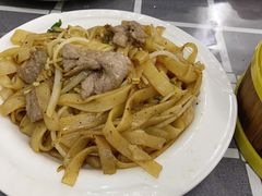 干炒牛河-成记海鲜粥(意大利风情街店)