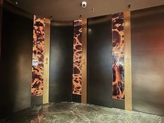 -左庭右院鲜牛肉火锅黑金店(陆家嘴中心店)