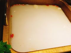 -尚尚仙·酸汤猪手·猪肚鸡火锅(华联万柳购物中心店)