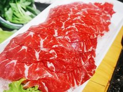 精选上脑牛肉-洪氏嗨捞·广东猪肚鸡·椰子鸡火锅(西咸万象城店)