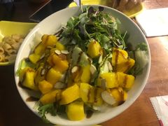 芒果沙拉-BHC炸鸡(明洞总店)