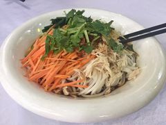 凉米线-新竹里馆·花园餐厅(兴苑路店)