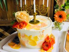 黄玫瑰鲜花烛台生日蛋糕-艾加柒克蛋糕茶歇甜品台(春熙路店)