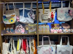 -九木杂物社(新奥购物中心店)