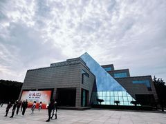 -上海市龙华烈士陵园