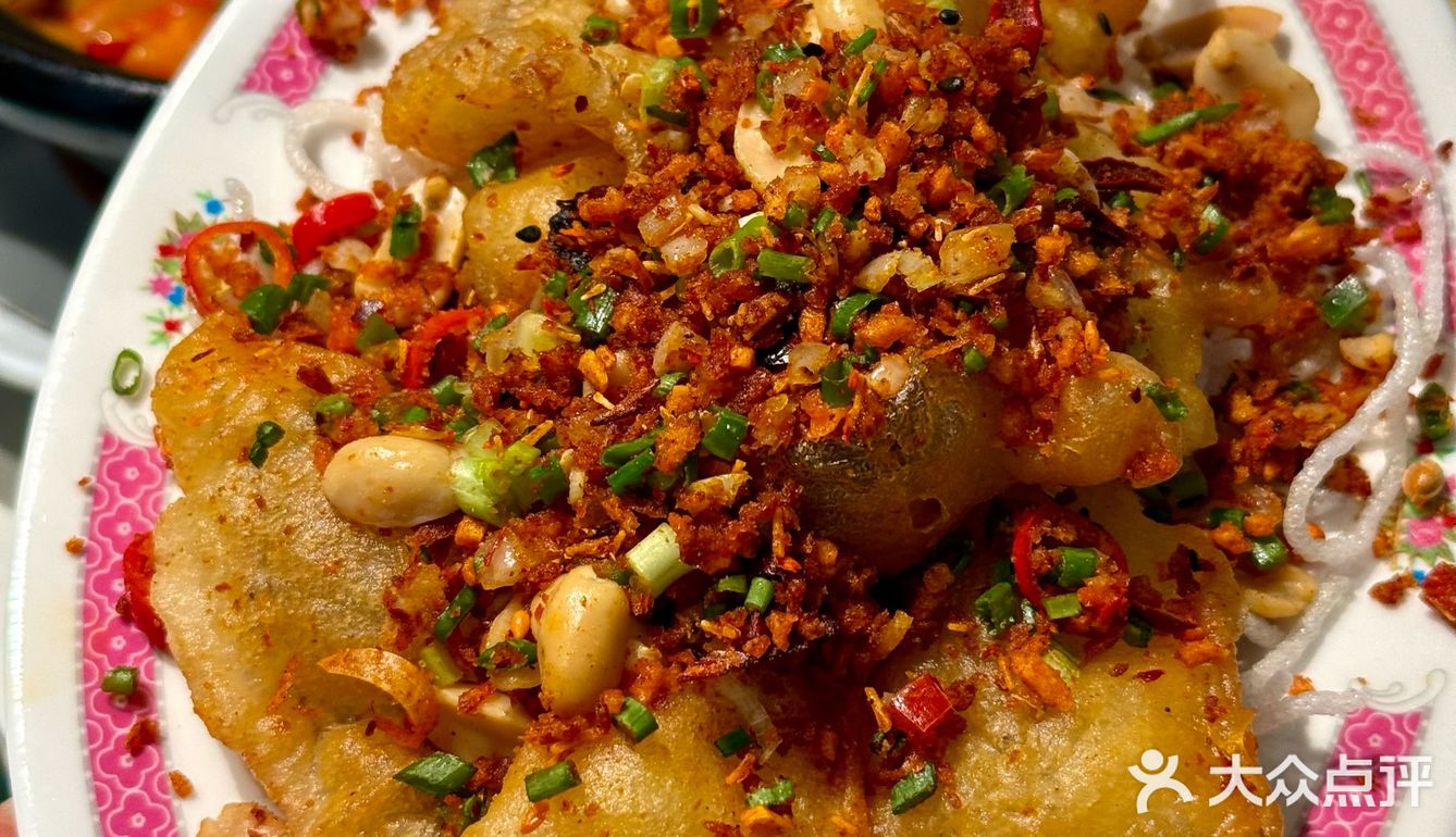 查餐厅又回来了