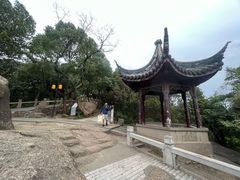 -灵岩山风景区
