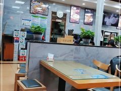 大堂-东关吉祥西安腊汁肉夹馍(健德门店)