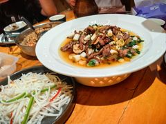 -老滇山寨•云南特色菜•地方菜•民族风情歌舞表演(金碧店)