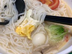 -蒙自源米线大王(花园城商场店)