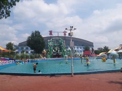 -沈阳龙润夏宫温泉水乐园