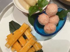 -红鼎豆捞·非遗鲍皇汤火锅(宝丰路店)