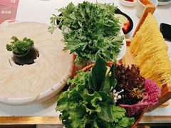 -洪氏嗨捞·猪肚鸡火锅(阳光天地店)