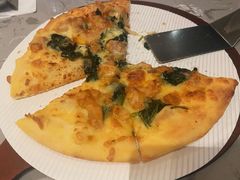 菠菜奶油鸡肉比萨-必胜客(港汇店)