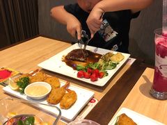 -必胜客(城西银泰店)