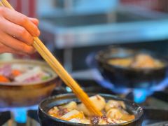 -有红鸡毛店·砂锅菜(抚琴夜市店)