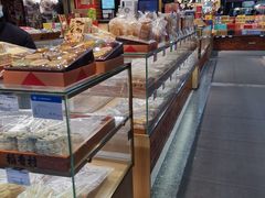 面包甜点陈列柜-老城隍庙食品商店(豫园商城店)