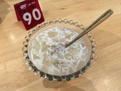 洋菜膏加牛奶-一碗八宝饭(沚京街店)