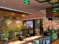 -八府香鸭·啫啫煲(华山路店)