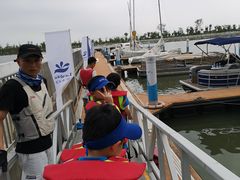 -上海滴水湖皇冠假日酒店