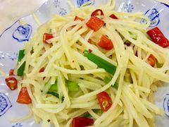 酸辣土豆丝-老游独一佳湘菜馆(高新四路店)