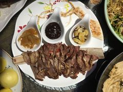 -忙前忙后妈妈菜馆